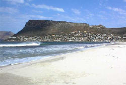 Blick von Kalk Bay auf St. James